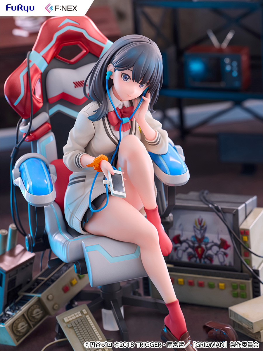 "SSSS.Gridman" Takarada Rikka Gaming Chair Ver. 1/7 Scale Figure