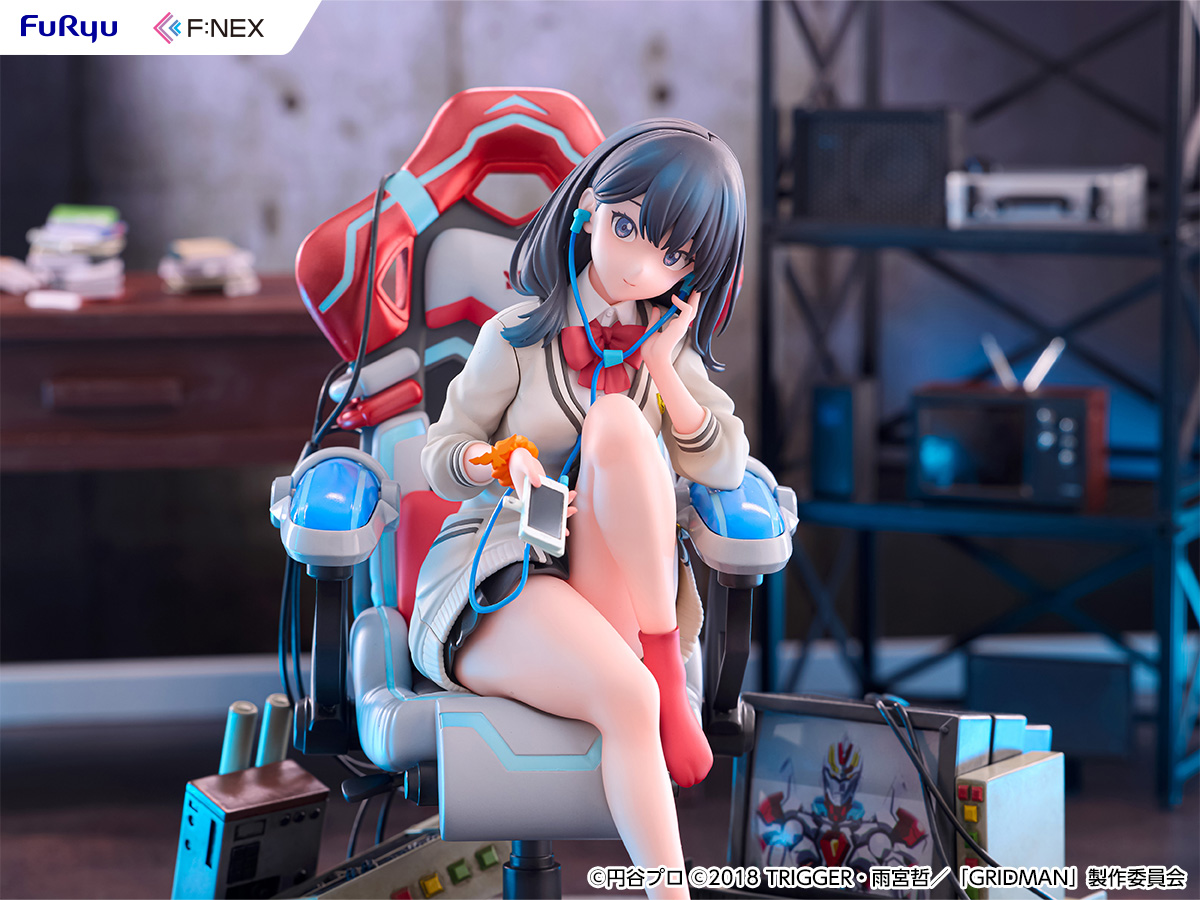 "SSSS.Gridman" Takarada Rikka Gaming Chair Ver. 1/7 Scale Figure