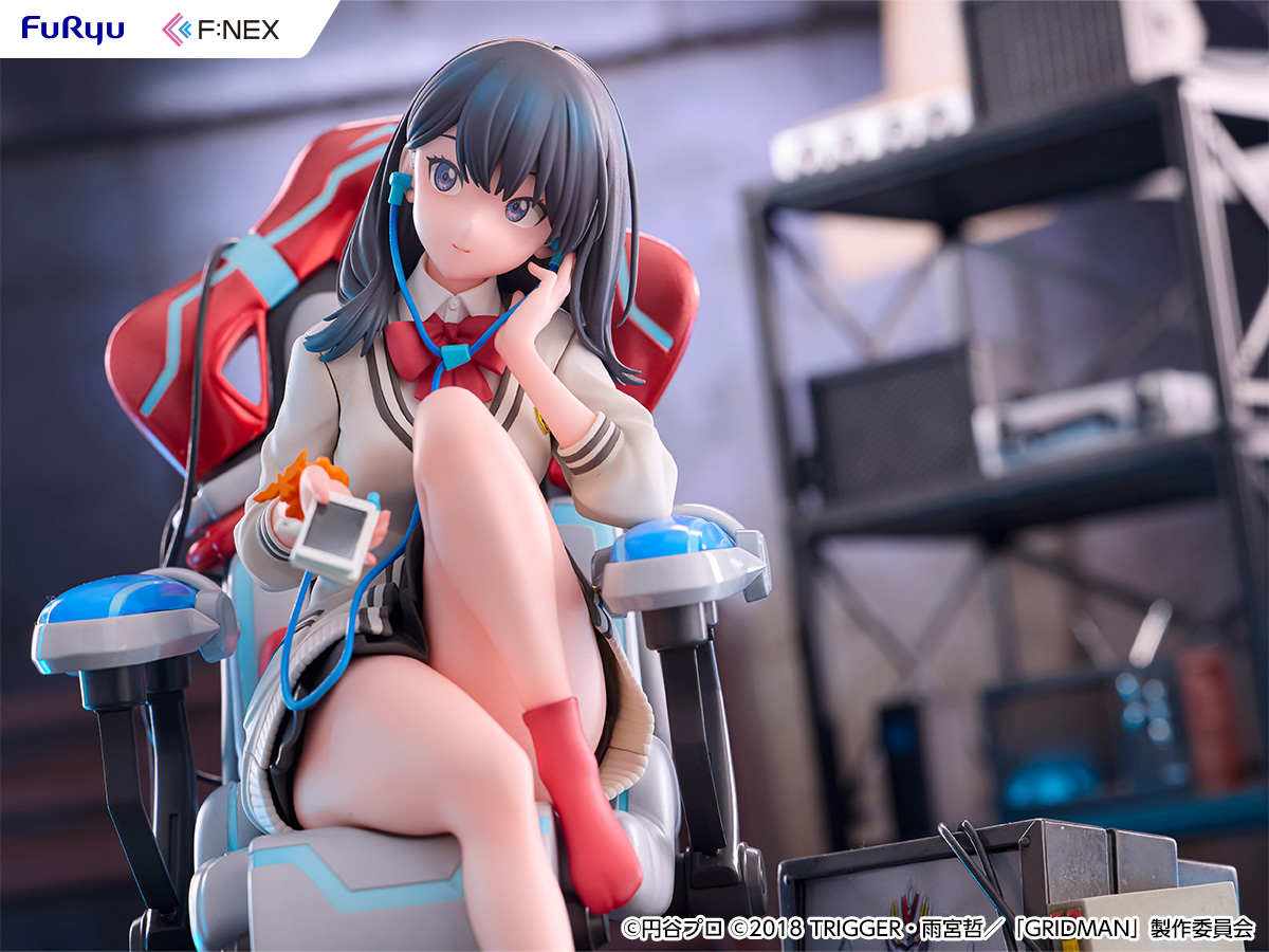 "SSSS.Gridman" Takarada Rikka Gaming Chair Ver. 1/7 Scale Figure