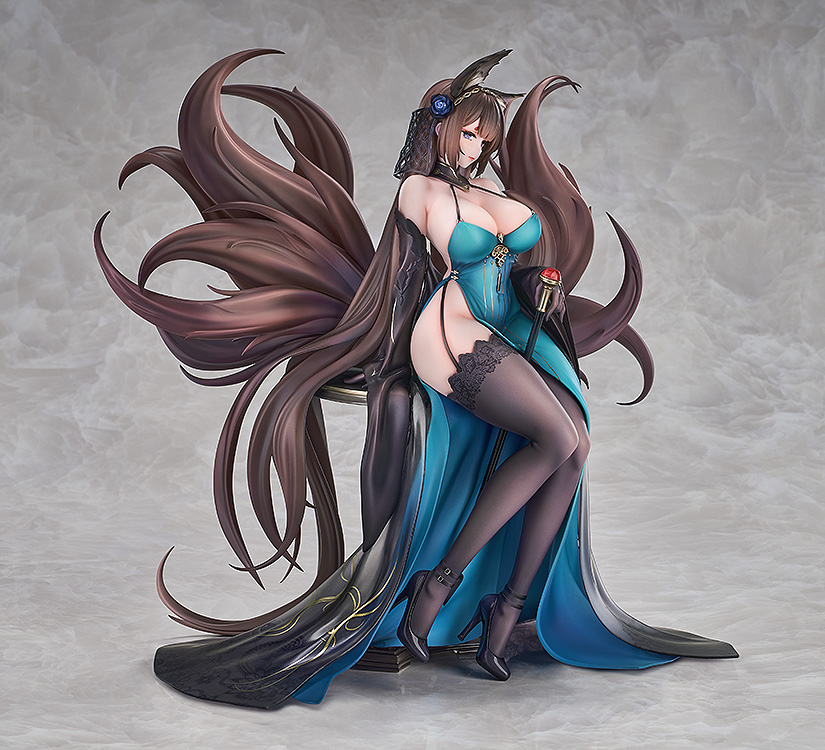 "Azur Lane" Amagi Throne of Fallen Petals Ver.