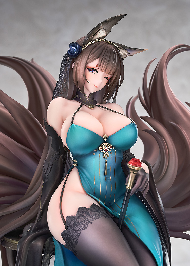 "Azur Lane" Amagi Throne of Fallen Petals Ver.
