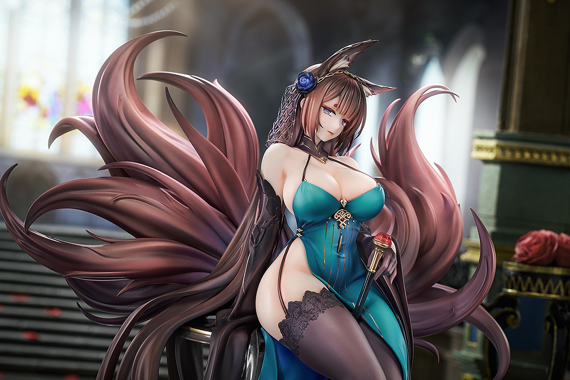 "Azur Lane" Amagi Throne of Fallen Petals Ver.