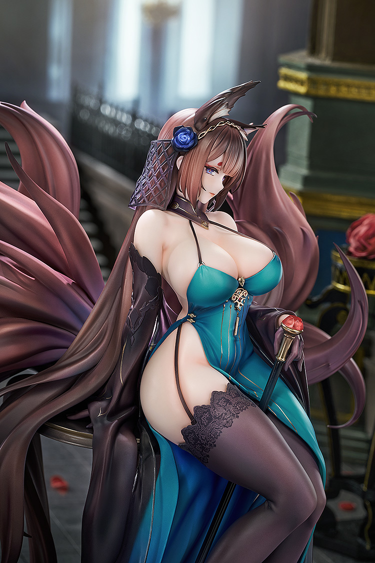 "Azur Lane" Amagi Throne of Fallen Petals Ver.