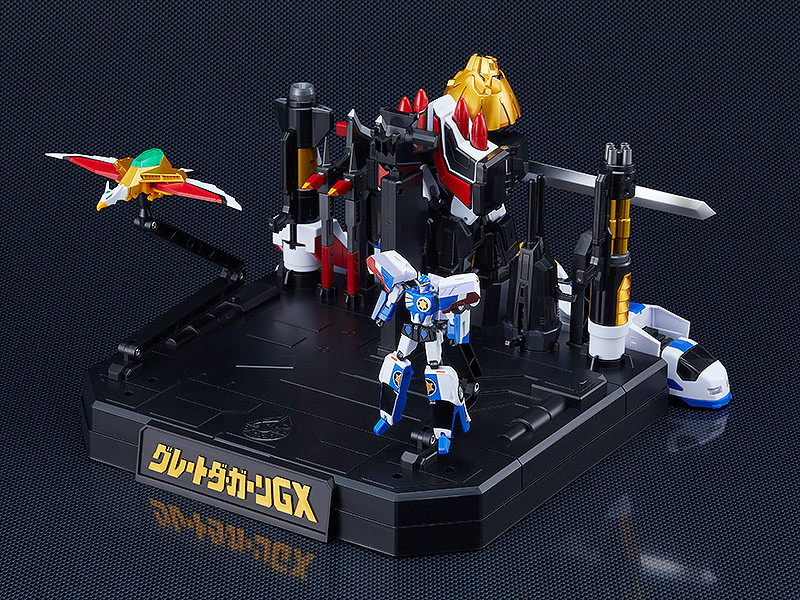 THE GATTAI "The Brave Fighter of Legend Da-Garn" The Brave Fighter of Legend Display Set