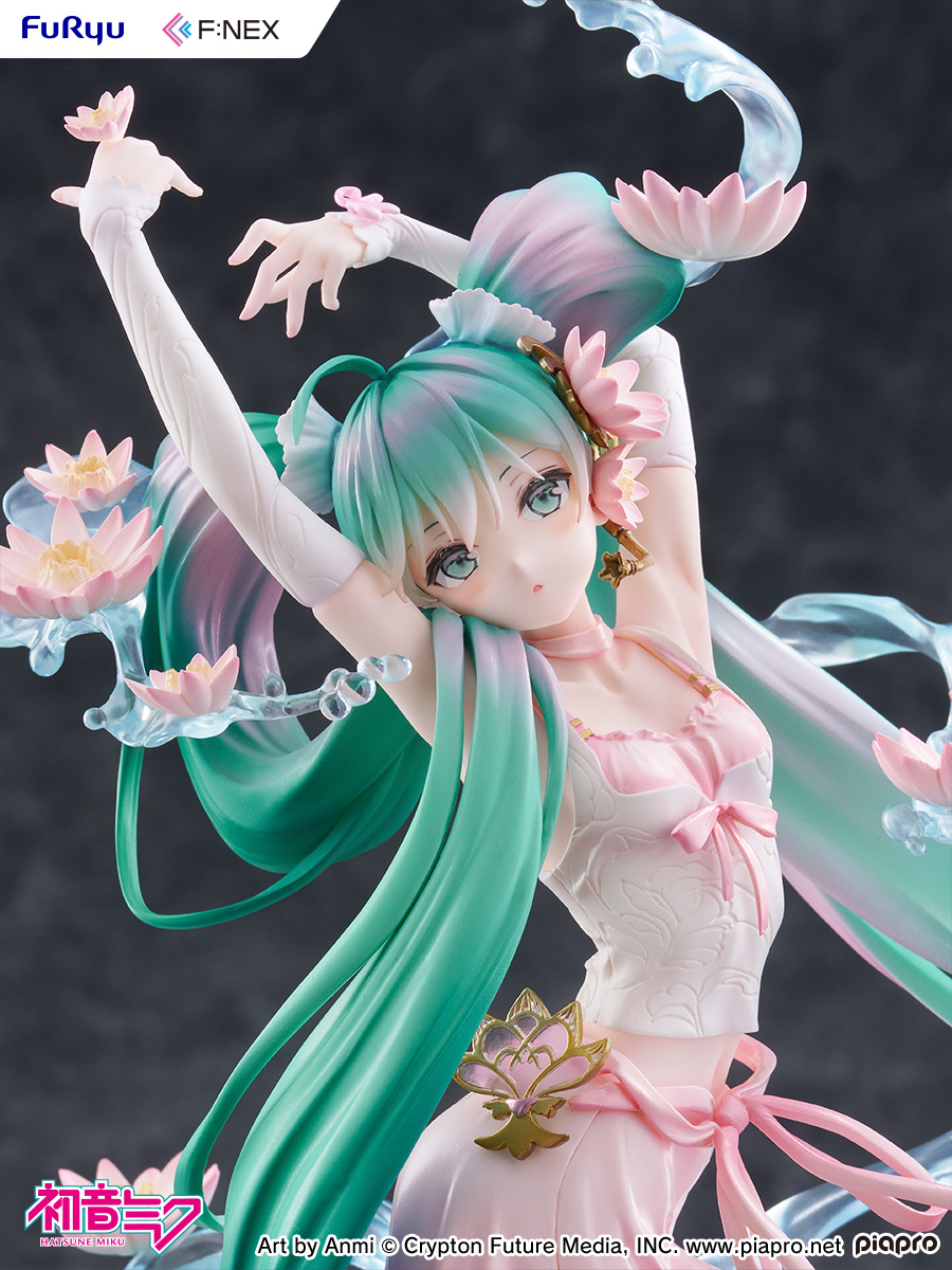 Hatsune Miku Water Lily Ver. 1/7 Scale Figure
