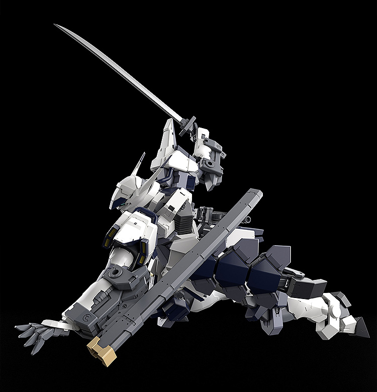 KADOKAWA PLASTIC MODEL SERIES "Full Metal Panic! Family" 1/48 Azur Raven with Type 10 Modified Monomolecular Blade Plated Ver. + Special Display Base Designed by Kanetake Ebikawa