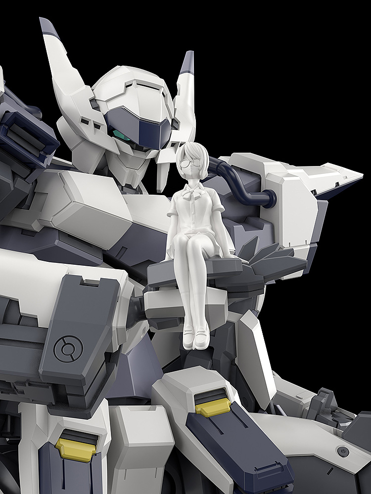 KADOKAWA PLASTIC MODEL SERIES "Full Metal Panic! Family" 1/48 Azur Raven with Type 10 Modified Monomolecular Blade Plated Ver. + Special Display Base Designed by Kanetake Ebikawa