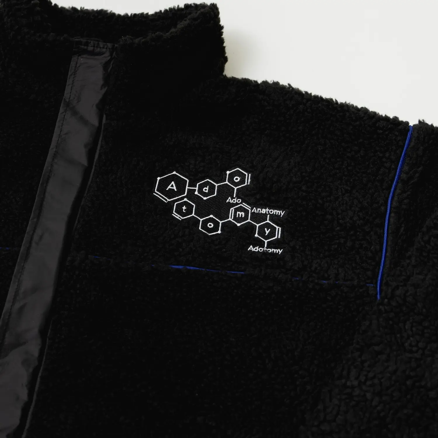 [Pre-order] Ado 5th Anniversary Exhibition “Adotomy” - Boa fleece