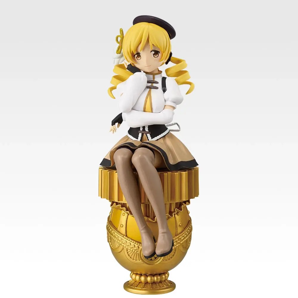 B Prize Tomoe Mami Dioramiquemaster figure seated on a gold pedestal with her arms folded, wearing a brown beret, golden ringlet hair, a white blouse and a brown skirt with stockings