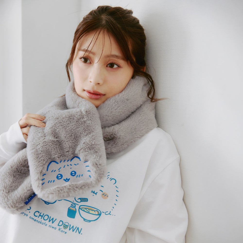 Model wearing a Chiikawa fluffy Time fur muffler in soft grey faux fur