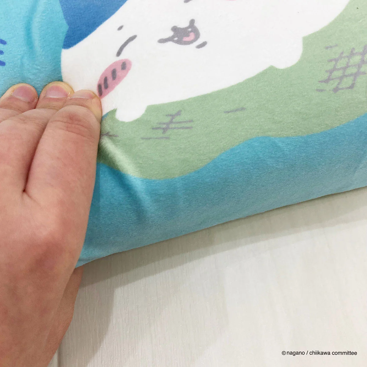 [Pre-order] "Chiikawa" Mini Relax Pillow - Hachiware