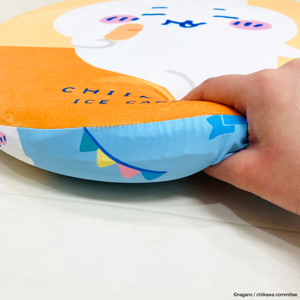 [Pre-order] "Chiikawa" Chiikawa Cooling Seat Cushion - Chiikawa