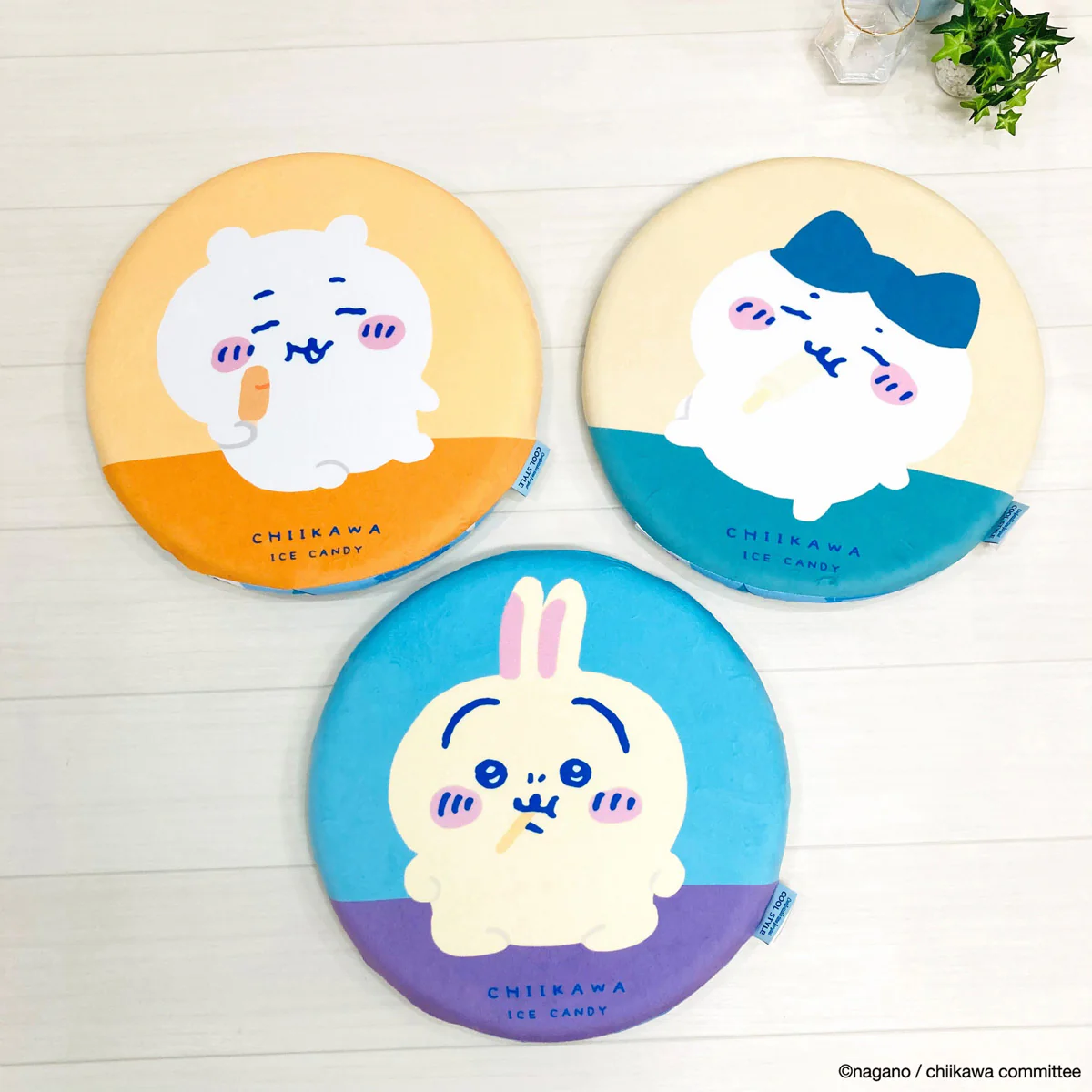 [Pre-order] "Chiikawa" Chiikawa Cooling Seat Cushion - Hachiware