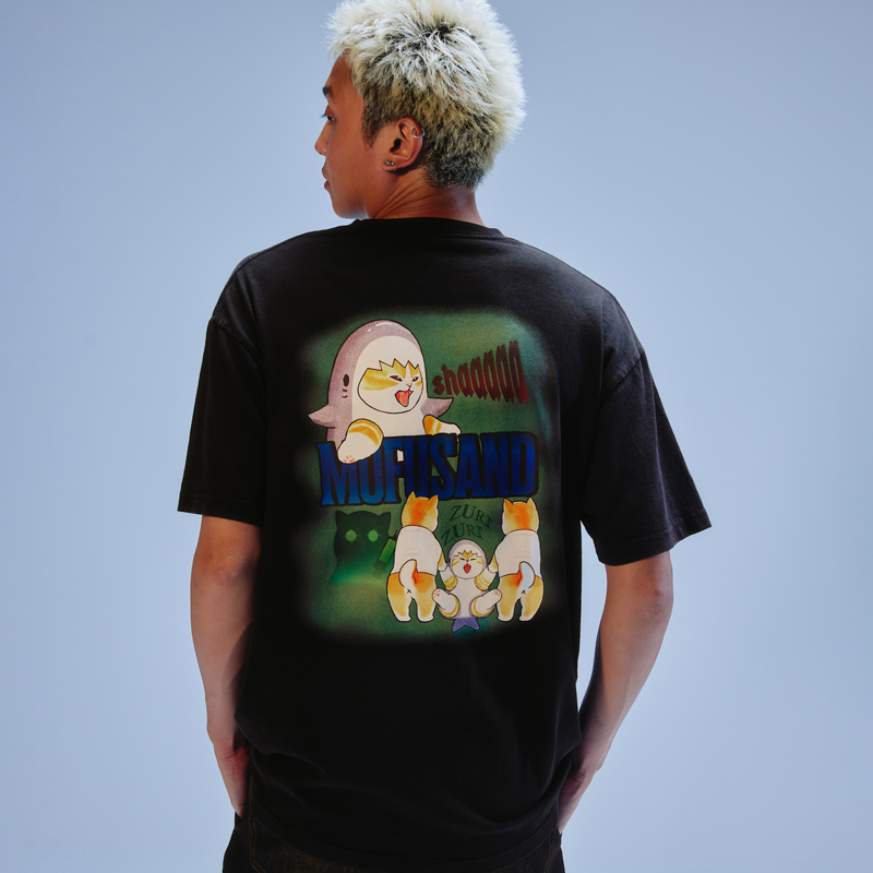 [Pre-order] mofusand T-shirt: Horror Shark Cat (Black)
