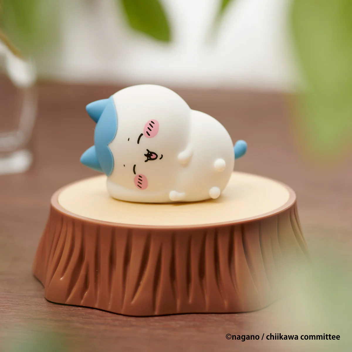 [Pre-order] "Chiikawa" Desktop Light (Hachiware)