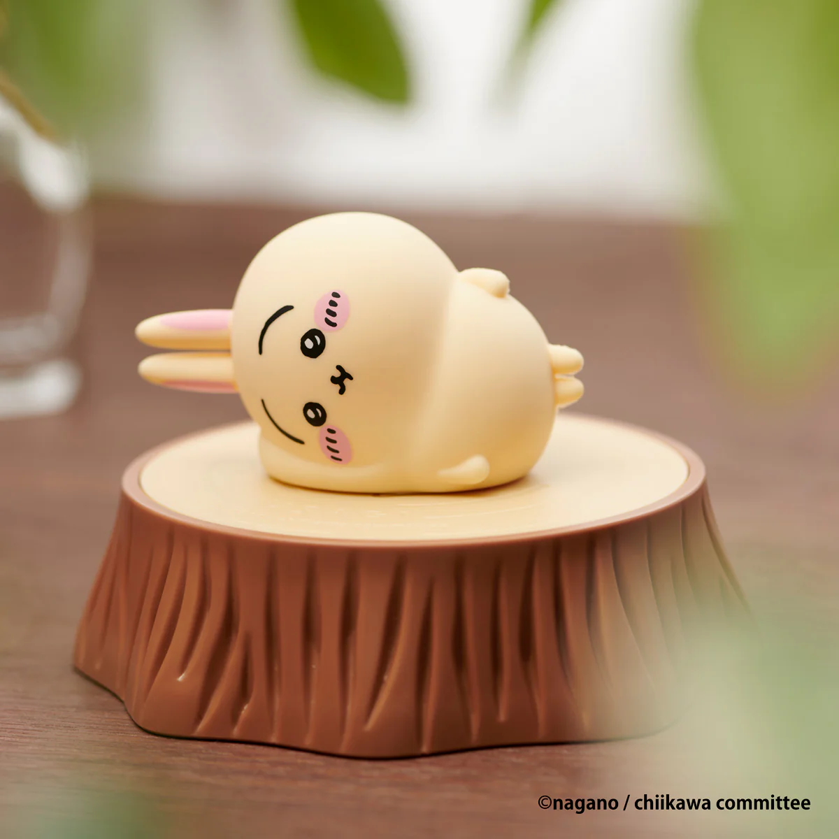 [Pre-order] "Chiikawa" Desktop Light (Usagi)