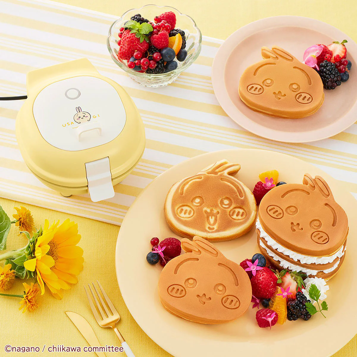 [Pre-order] "Chiikawa" Chiikawa Crispy Character Pancake Maker - Usagi