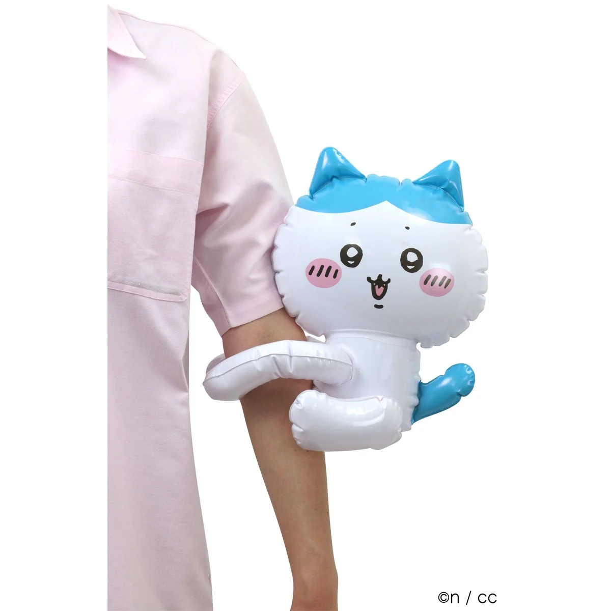 [Pre-order] "Chiikawa" huggable mascot (Hachiware)