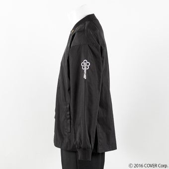 JACKET ©2016 COVER Corp.