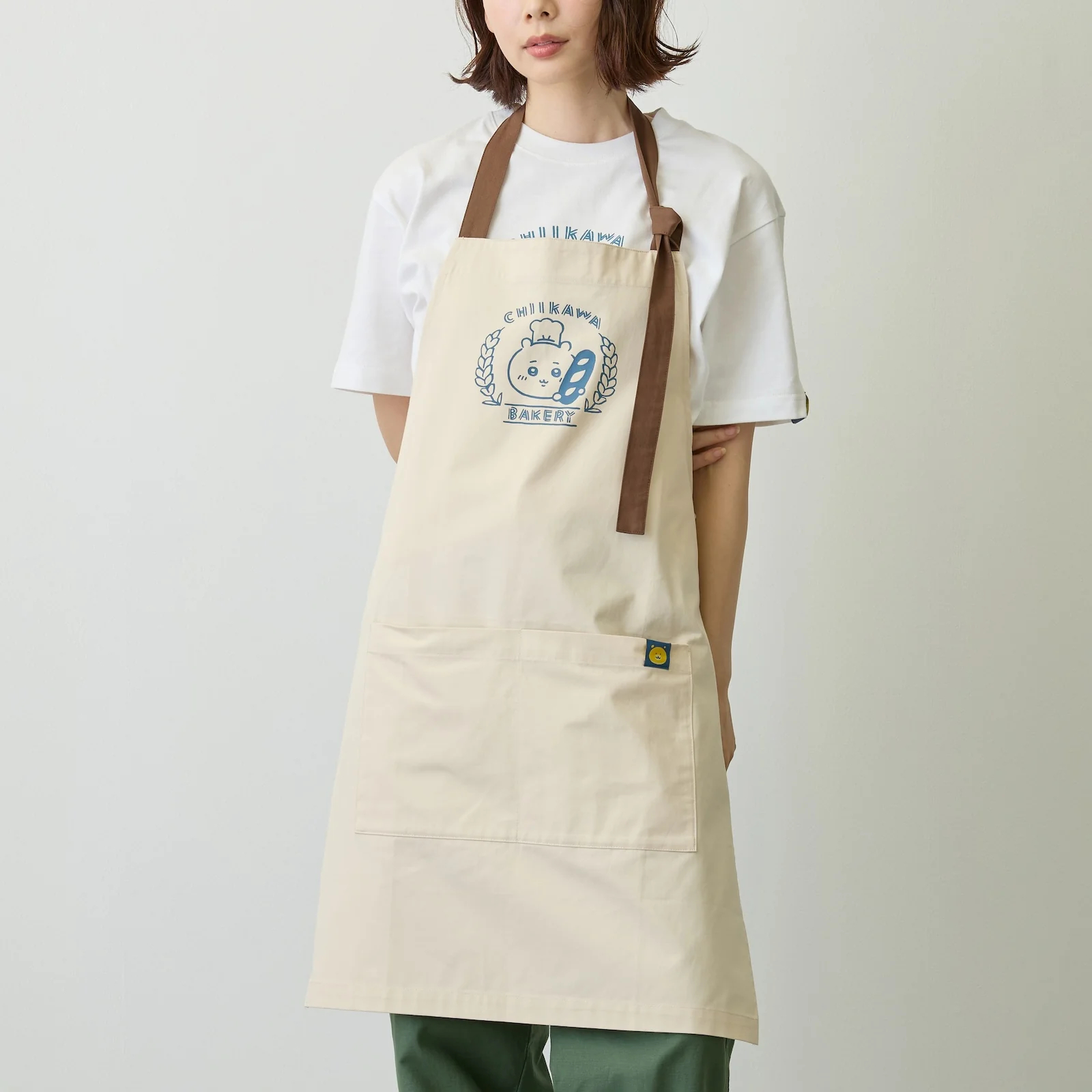 [Pre-order] "Chiikawa" Chiikawa Bakery Apron, Logo, Natural