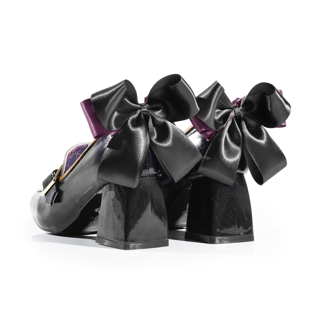 [Pre-order] "JOJO'S BIZARRE ADVENTURE Stardust Crusaders" x MAYLA Iconic Pumps/ Heels - Jotaro Kujo