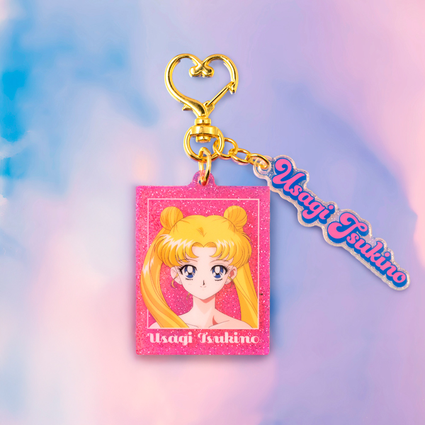 [Pre-order] "Pretty Guardian Sailor Moon" Official Store glitter acrylic keychain (Usagi Tsukino)