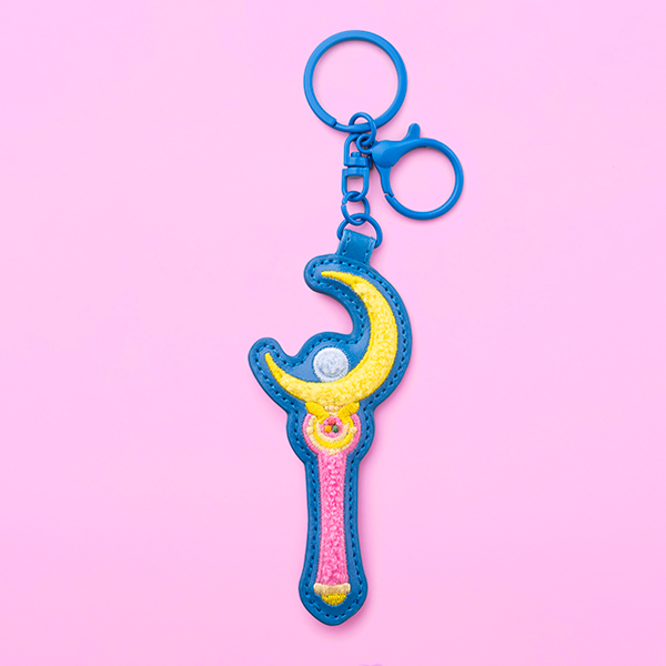 [Pre-order] "Pretty Guardian Sailor Moon" Official Store - Sagara embroidery keychain Moonstick