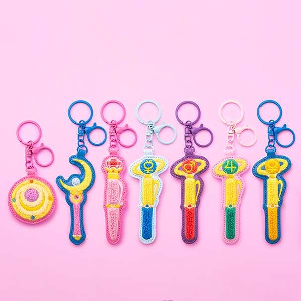 [Pre-order] "Pretty Guardian Sailor Moon" Official Store - Sagara embroidery keychain transformation pen (Ami Mizuno)