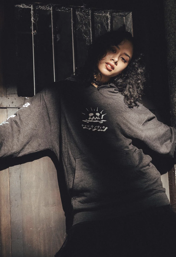 [Pre-order] OMOCAT x holoAdvent Hoodie - Shiori Novella