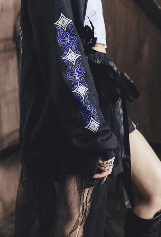 [Pre-order] OMOCAT x holoAdvent Zip-Hoodie - Nerissa Ravencroft