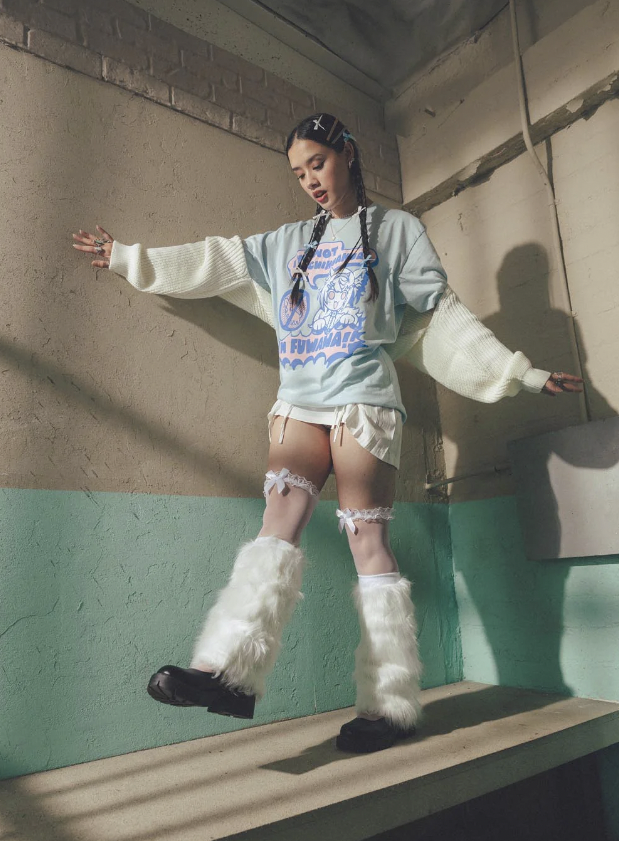 [Pre-order] OMOCAT x holoAdvent I'M FUWAWA! T-shirt 