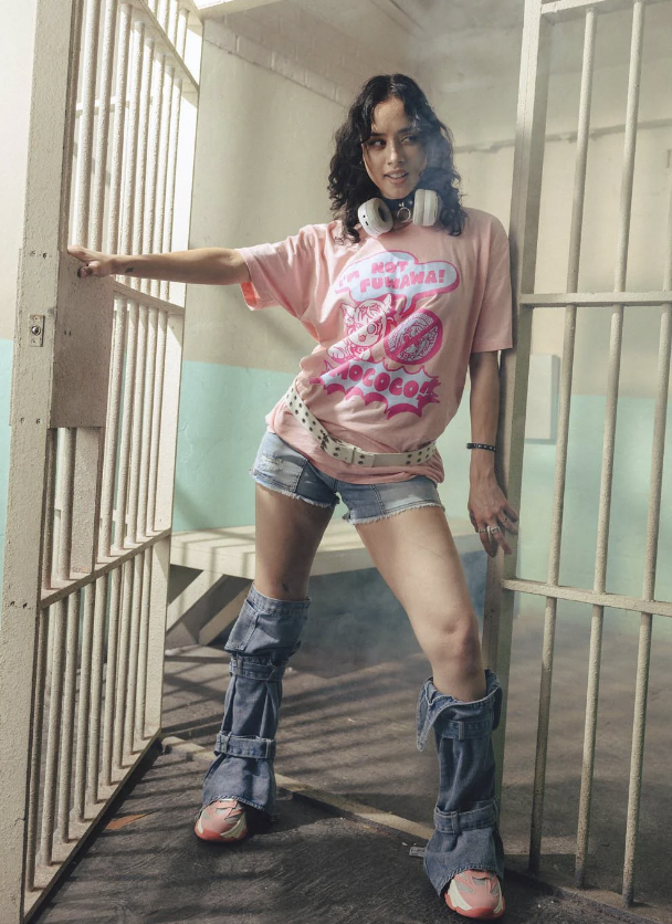 [Pre-order] OMOCAT x holoAdvent I'M MOCOCO! T-shirt 