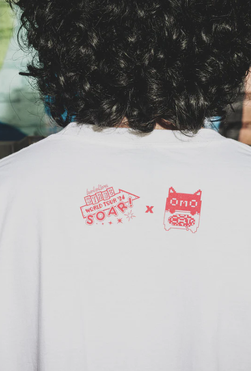 [Pre-order] OMOCAT x hololive STAGE World Tour '24 -Soar!- AZKi T-shirt