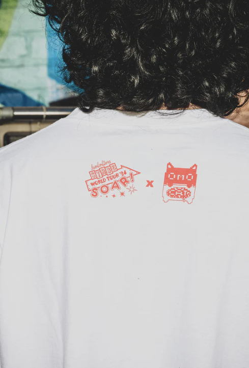 [Pre-order] OMOCAT x hololive STAGE World Tour '24 -Soar!- Takanashi Kiara T-shirt