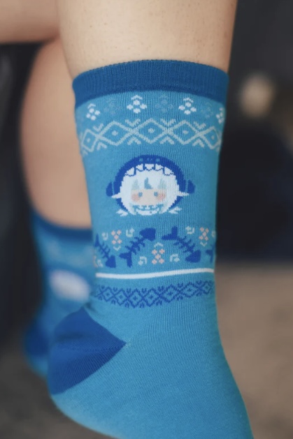 [Pre-order] OMOCAT x hololive English -Myth- Gawr Gura - Knit Socks