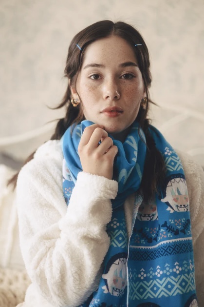 [Pre-order] OMOCAT x hololive English -Myth- Gawr Gura - Knit Scarf