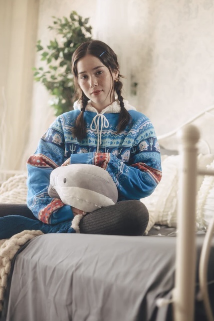 ]Pre-order] OMOCAT x hololive English -Myth- Gawr Gura - Knit Sweater