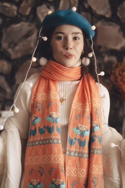 [Pre-order] OMOCAT x hololive English -Myth- Takanashi Kiara - Knit Scarf