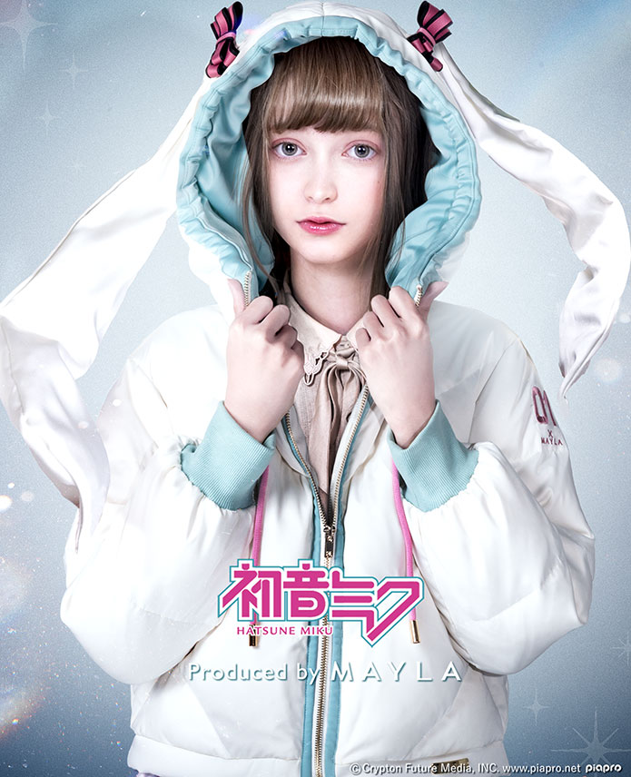 [Pre-order] "Hatsune Miku" x MAYLA Iconic Down Jacket - White