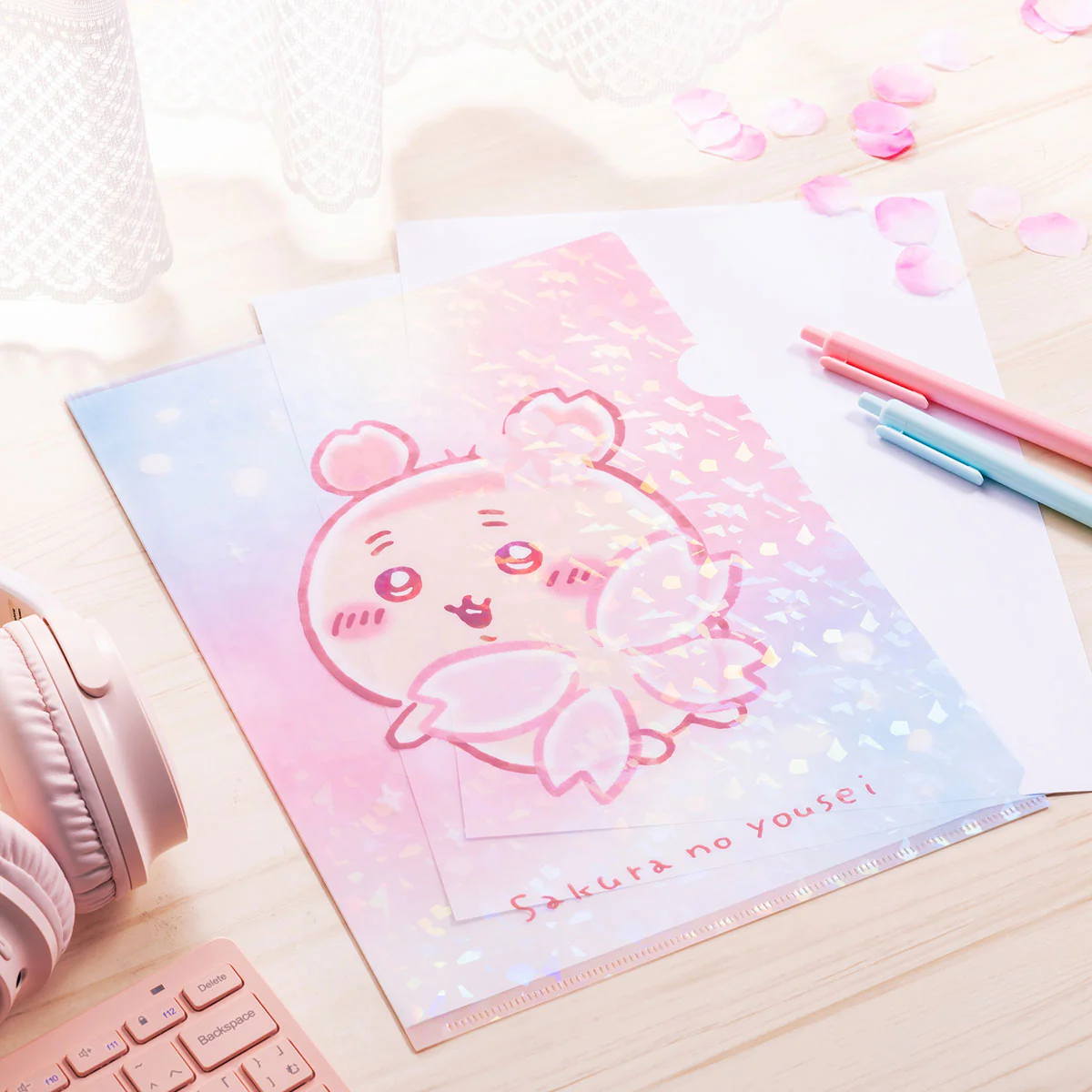 [Pre-order] "Chiikawa" Furuhonya's hologram Clear File - Sakura's Fairy