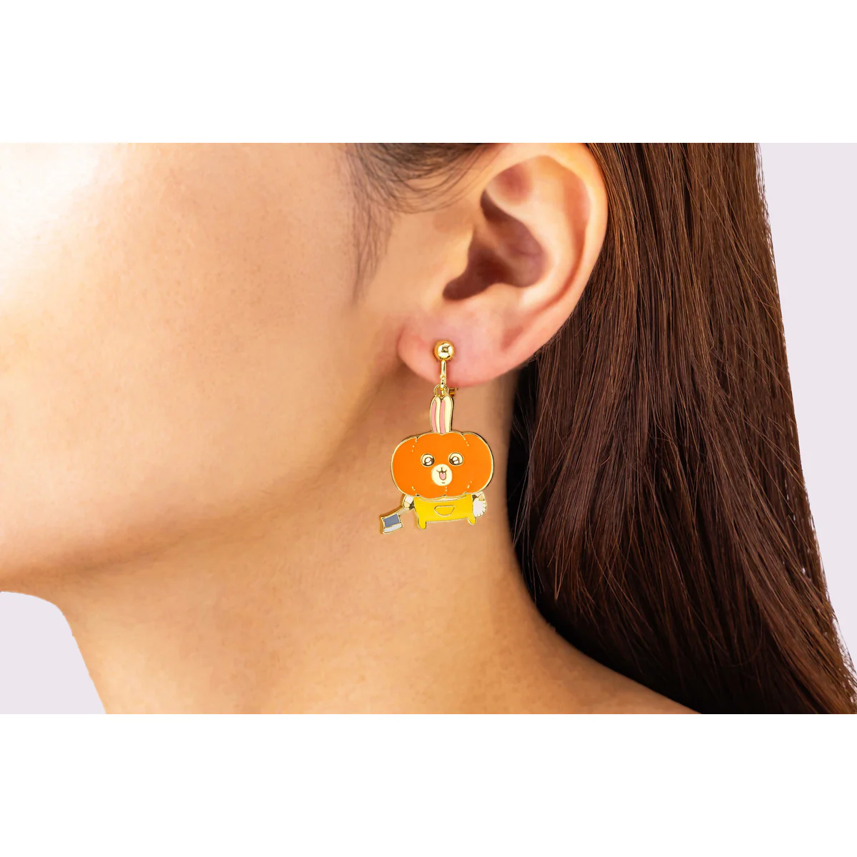 [In stock] "Chiikawa" Swinging  Earrings - Pumpkin Usagi (Clip)