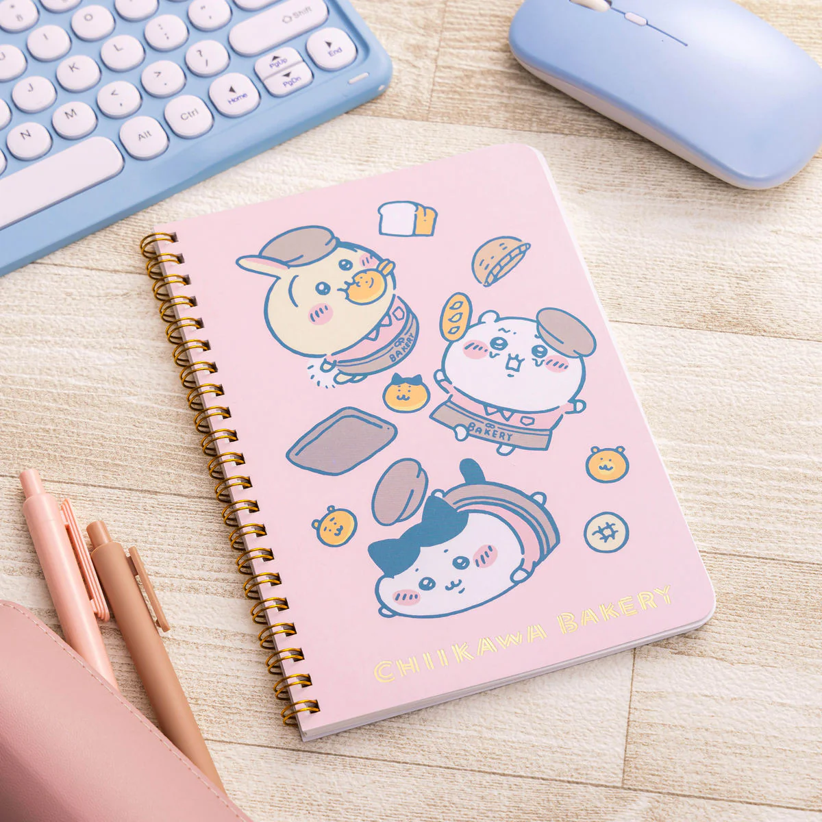[Pre-order] "Chiikawa" Chiikawa Bakery B6 ring notebook