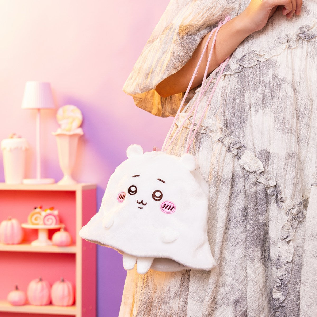 [Pre-order] Chiikawa Chiikawa Park Ghost Drawstring Shoulder Bag (Chiikawa)