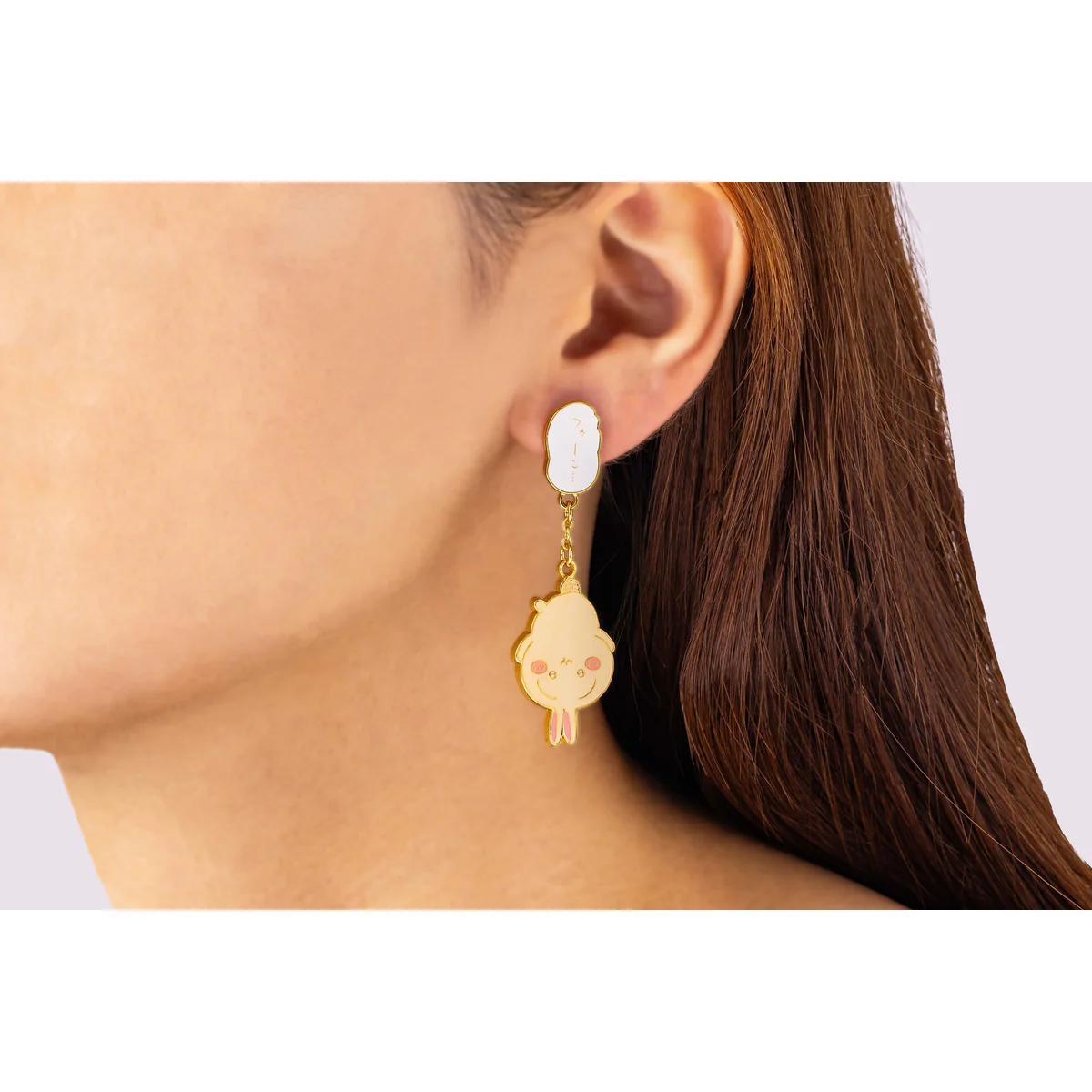[In stock] "Chiikawa" Swinging  Earrings - Trapped Usagi (Pierce)