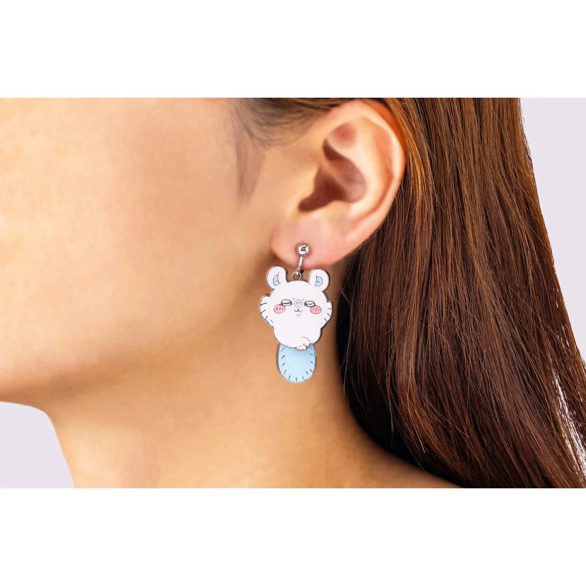 [In stock] "Chiikawa" Swinging  Earrings - Momonga (Clip)