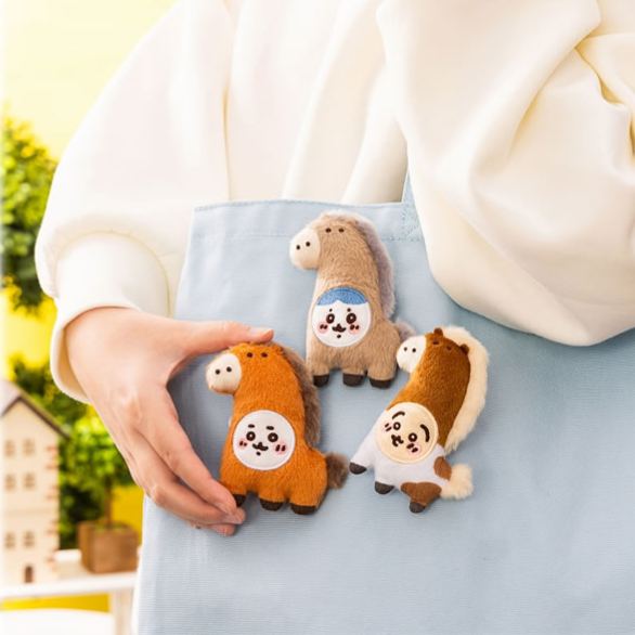 [Pre-order] "Chiikawa" UMA TO NARU Plush Badge Set