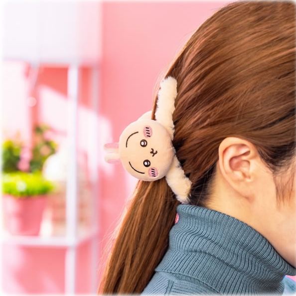 [Pre-order] "Chiikawa" Hair claw clip with Plush - Momonga