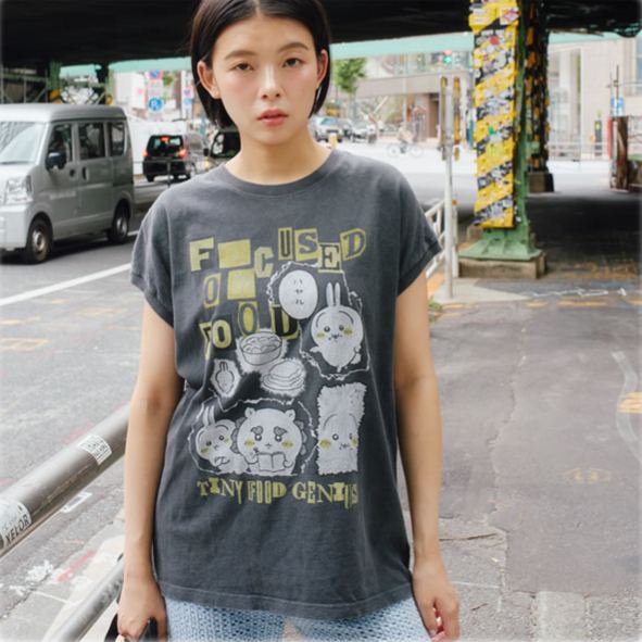 [Pre-order] "Chiikawa" Wide Sleeveless - Focus on Food - Ash