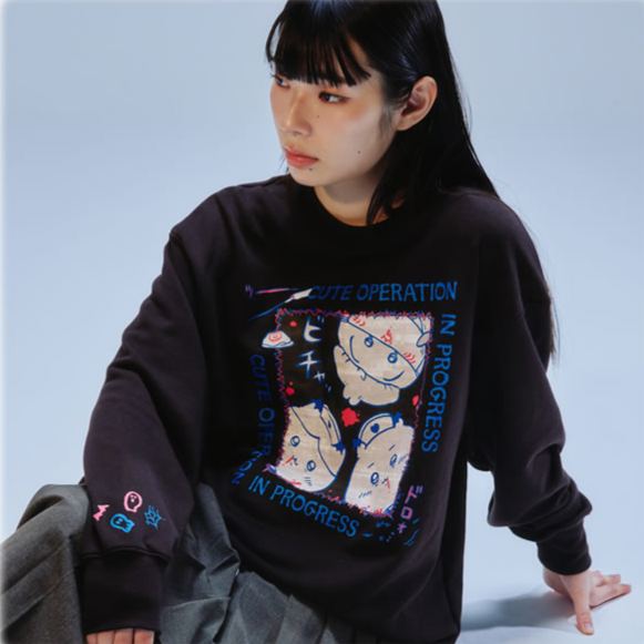 [Pre-order] Chiikawa sweatshirt - Cute Operation in Progress - Black
