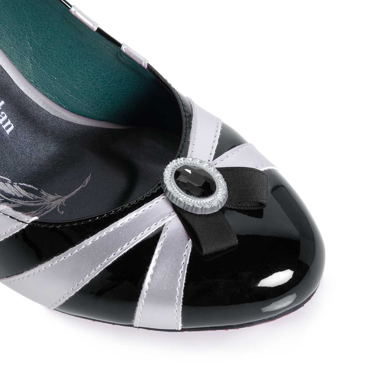 [Pre-order] "Attack on Titan" x MAYLA Iconic Heel ~Scout Corps New Model~ - Levi